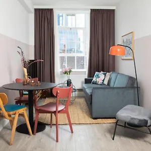Bob W Commercial House London